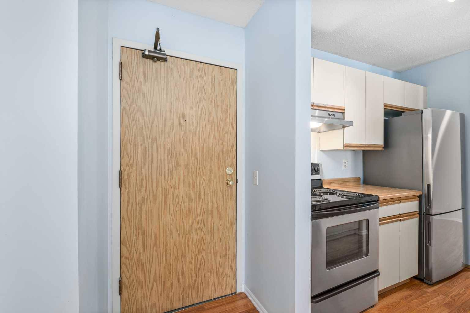 Calgary, AB T2V 4Z9,525 56 AVE SW #314