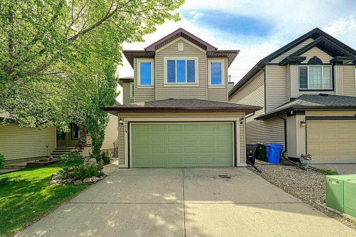 114 Tuscany Vista PT NW, Calgary, AB T3L 3A1