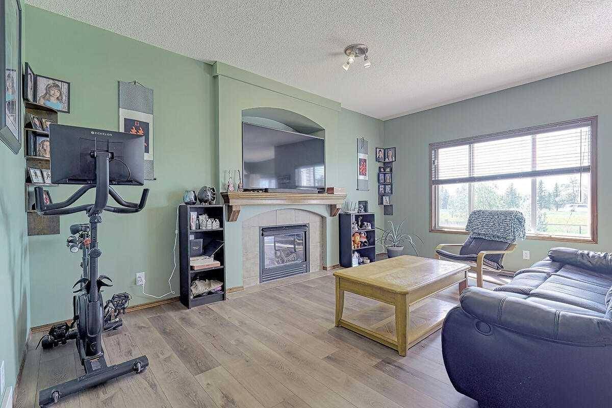 Calgary, AB T3L 3A1,114 Tuscany Vista PT NW