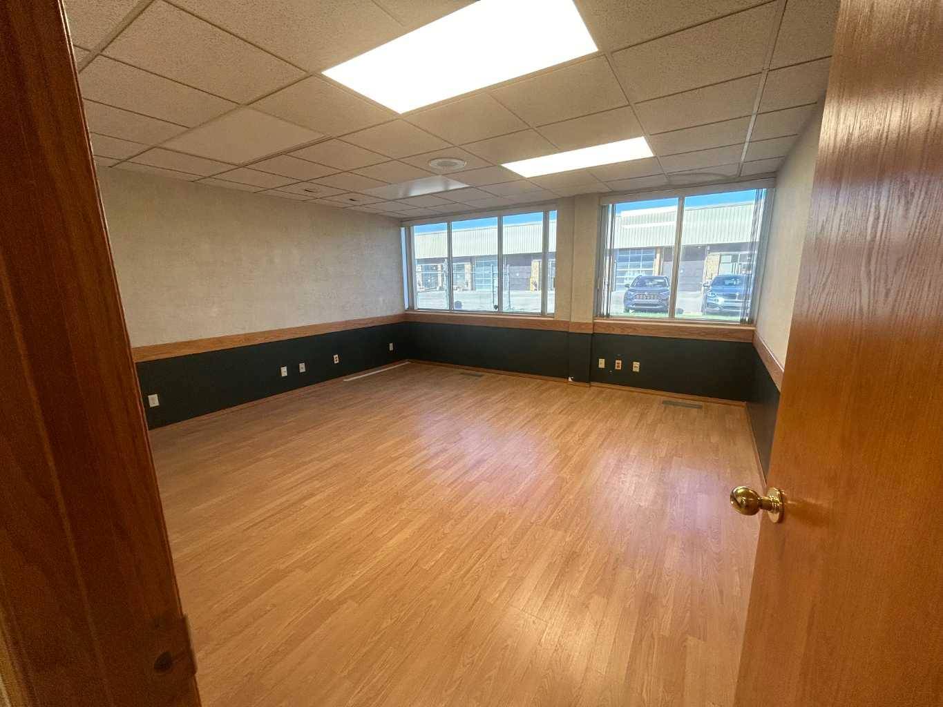 Red Deer, AB T4P 2G9,4747 78A Street Close