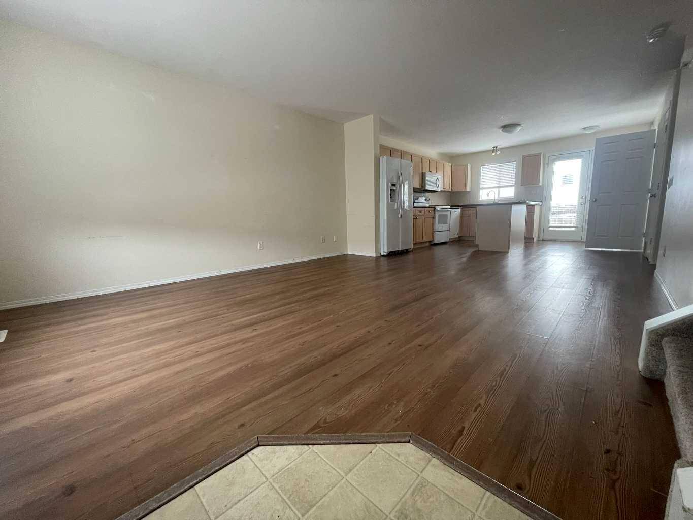 Lloydminster, SK S9V 1P3,4729 18 ST #11