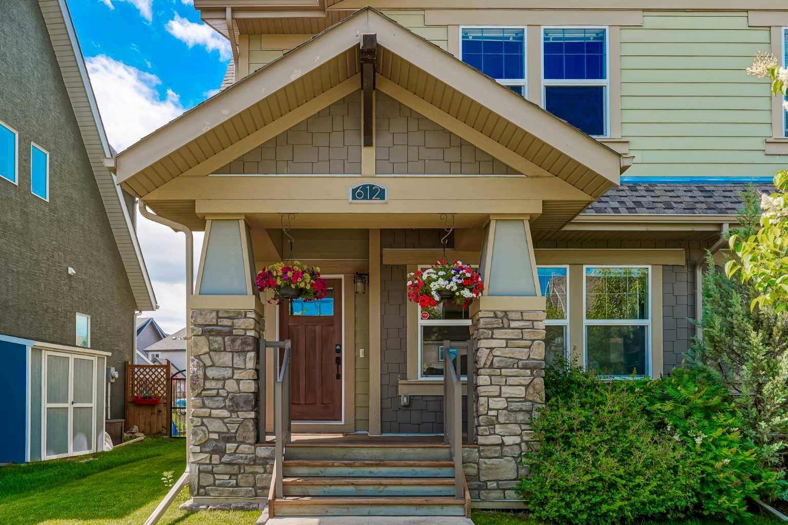 612 Mahogany BLVD Southeast, Calgary, AB T3M 1X9