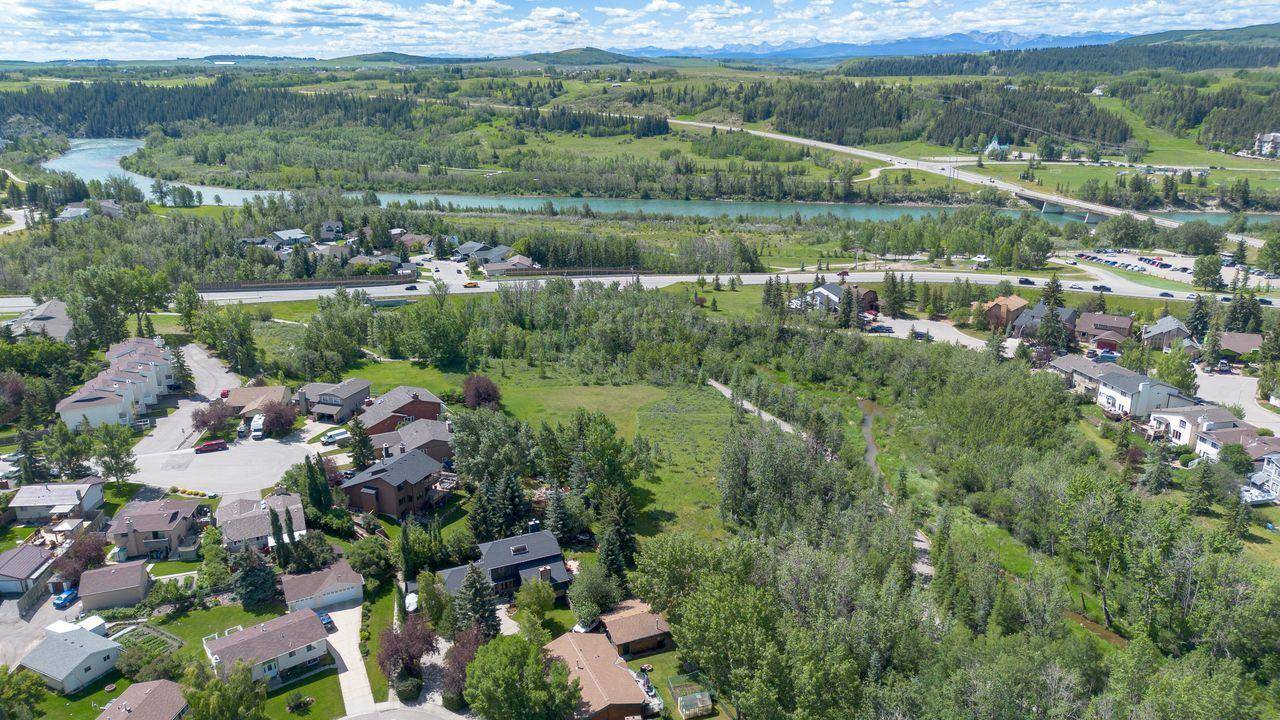 Cochrane, AB T4C 1G4,46 Castle PL South