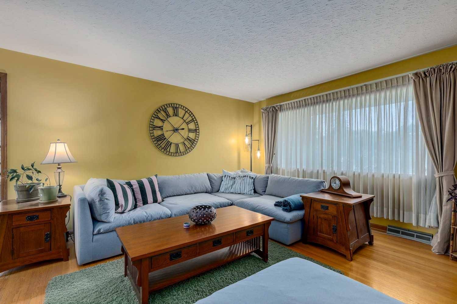 Calgary, AB T3C 2T9,27 Winchester CRES Southwest