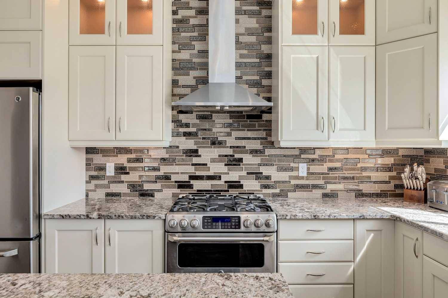 Airdrie, AB T4B 3T1,116 Windgate Close Southwest