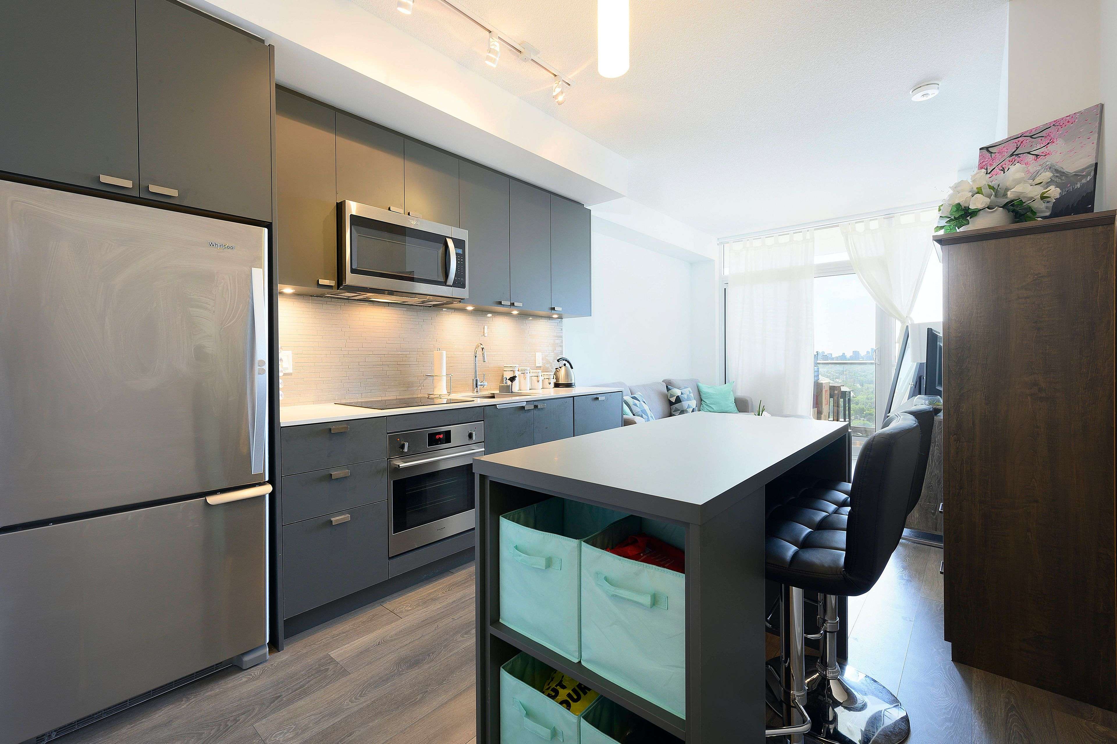 Toronto C15, ON M2J 0E5,56 Forest Manor RD #1906