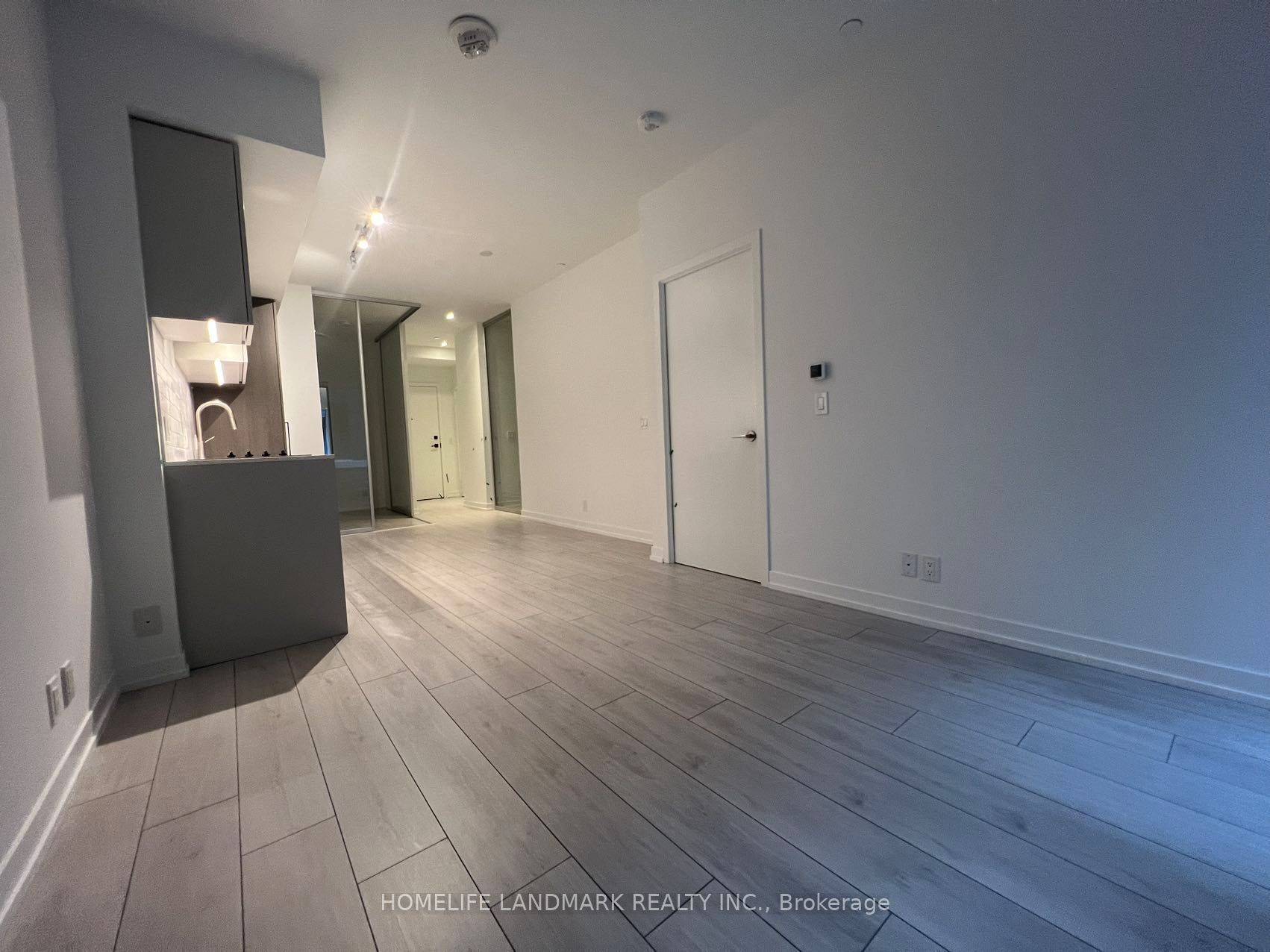 55 Mercer ST #311, Toronto C01, ON M5V 0W4