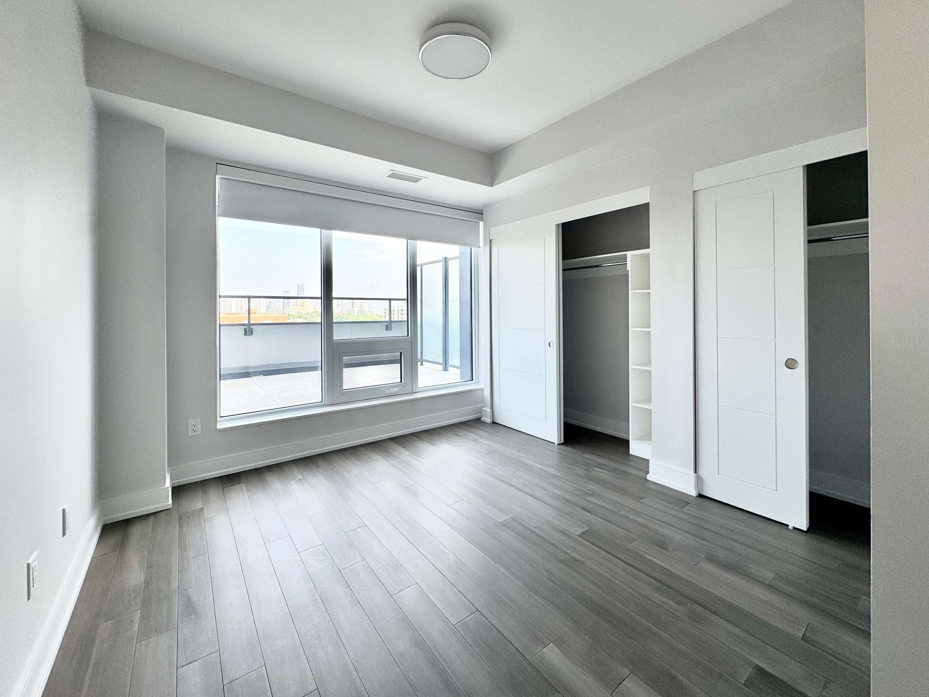 2525 Bathurst ST #909, Toronto C04, ON M6B 2Y9