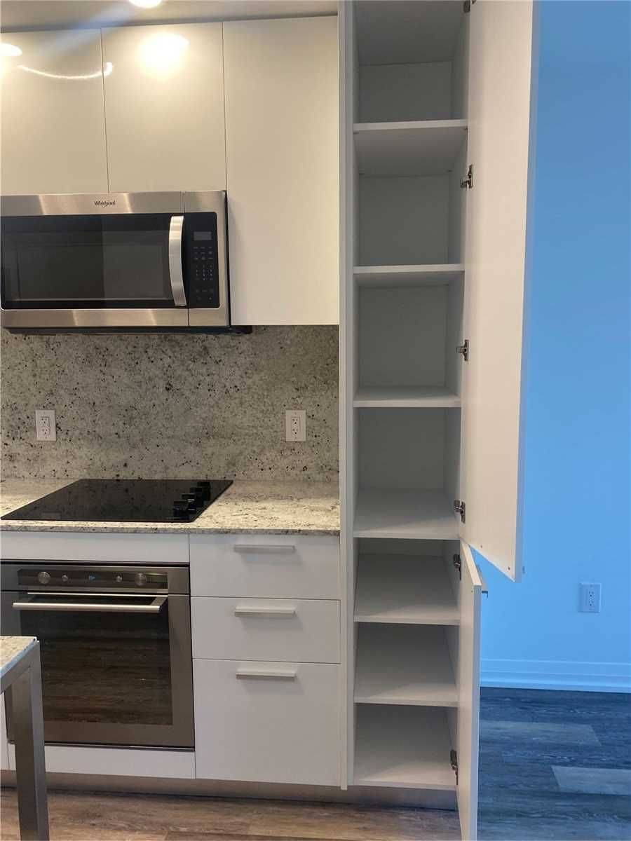 Toronto C07, ON M2N 0L2,75 Canterbury PL #501