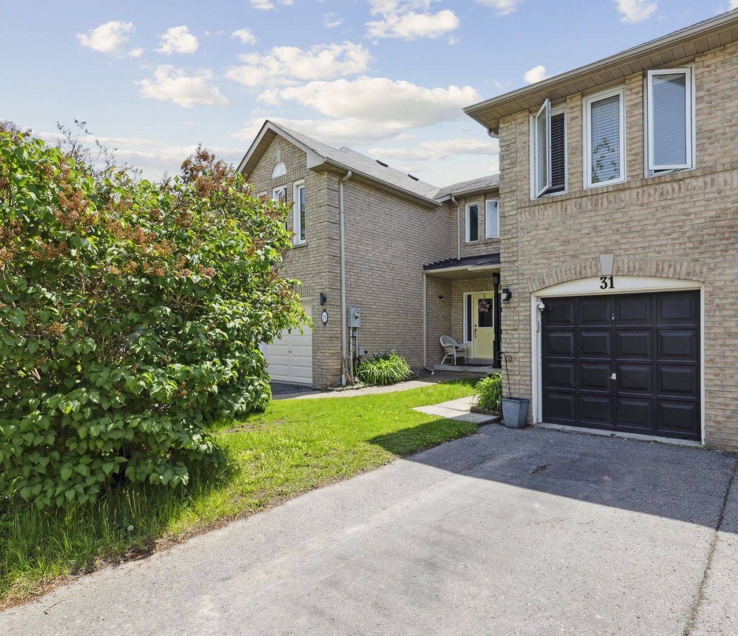 31 Pine Gate PL, Whitby, ON L1R 2M6