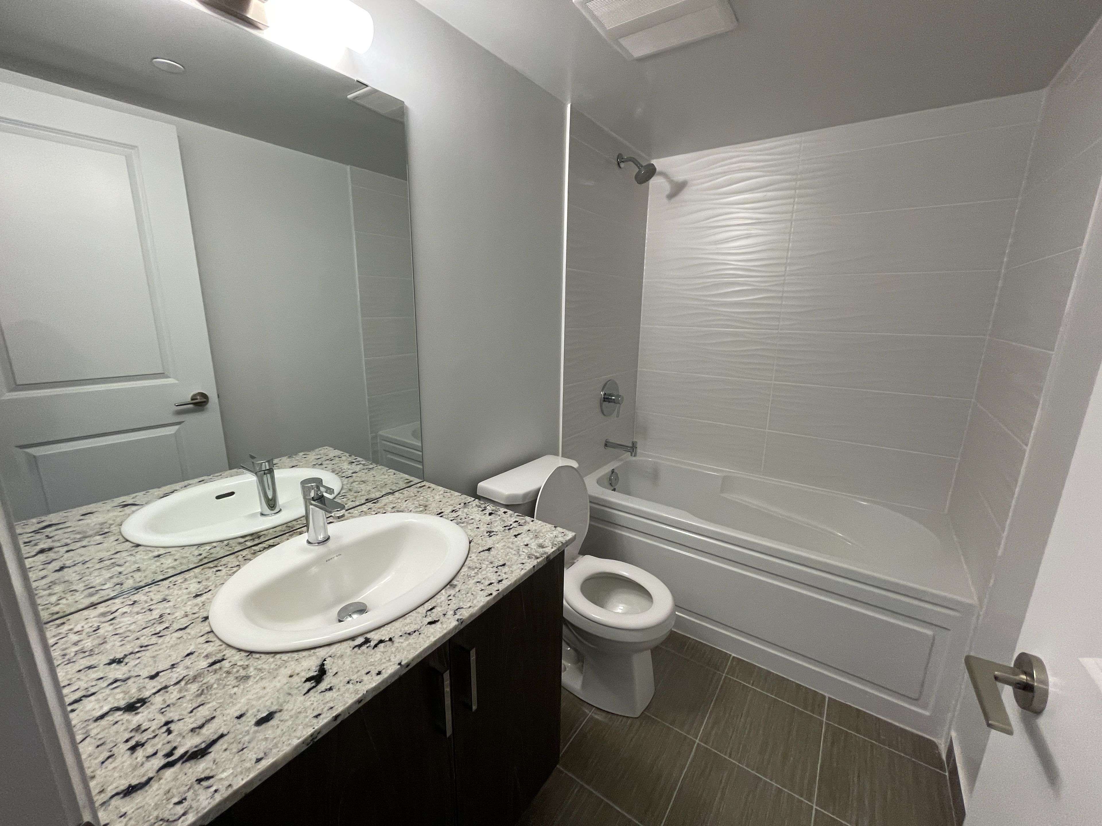 Toronto E09, ON M1H 2Y5,20 Meadowglen PL #432