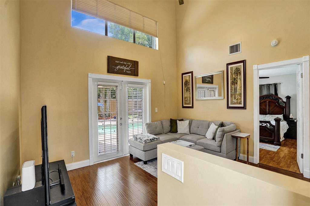 Cooper City, FL 33026,11590 S OPEN CT