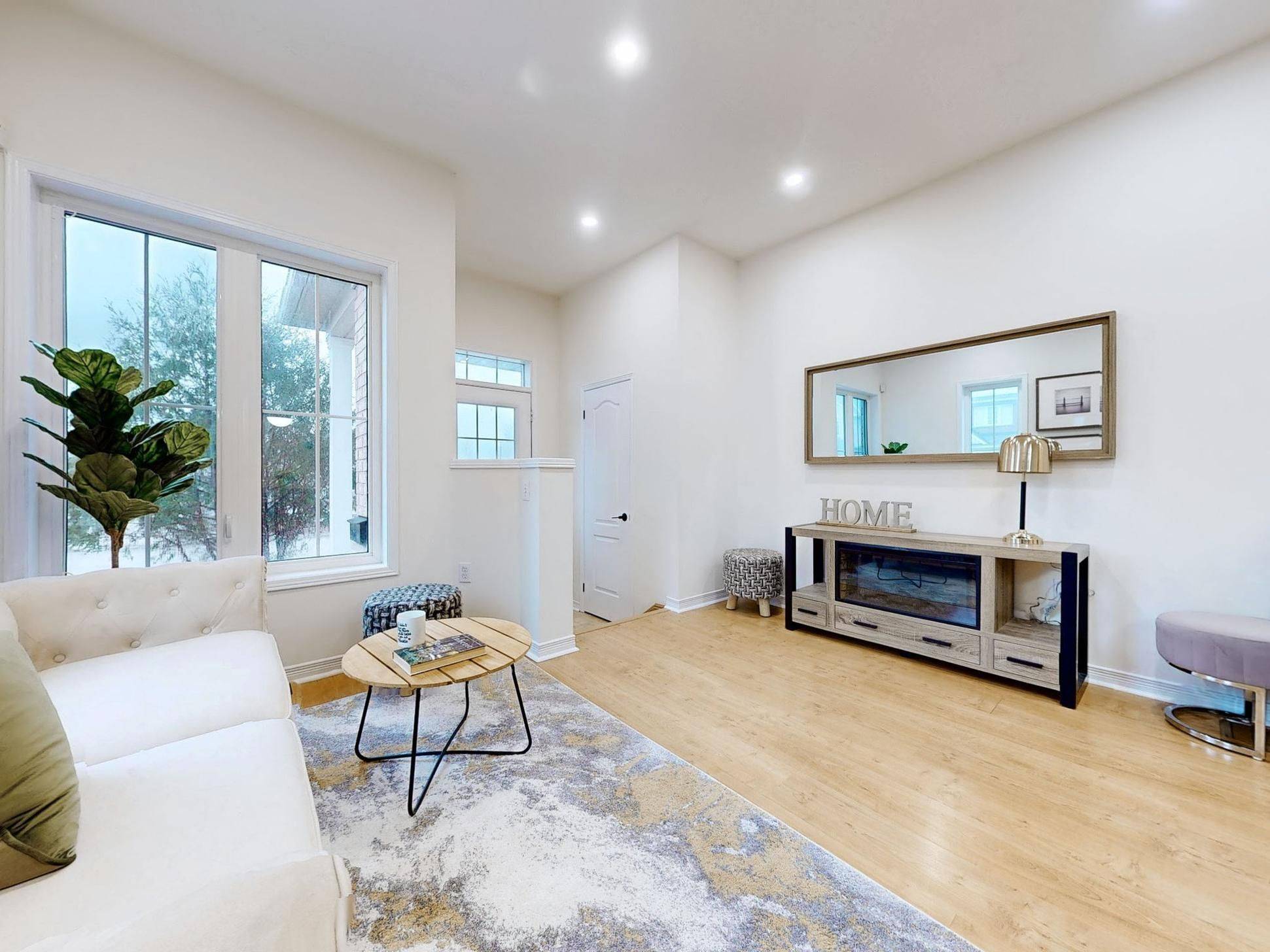 Richmond Hill, ON L4E 5A3,28 Barnwood DR