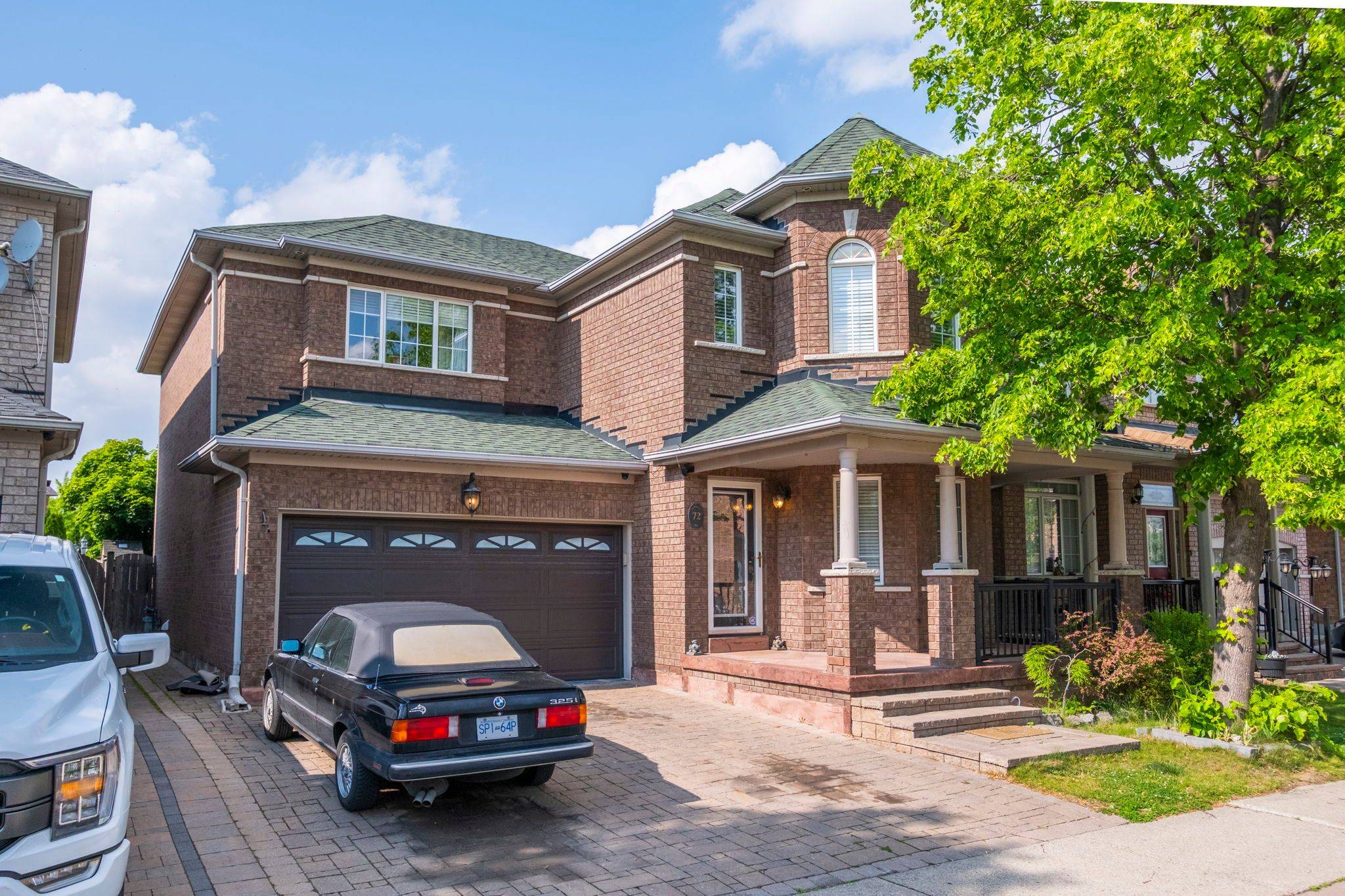 72 Turning Leaf DR, Vaughan, ON L4H 2J4