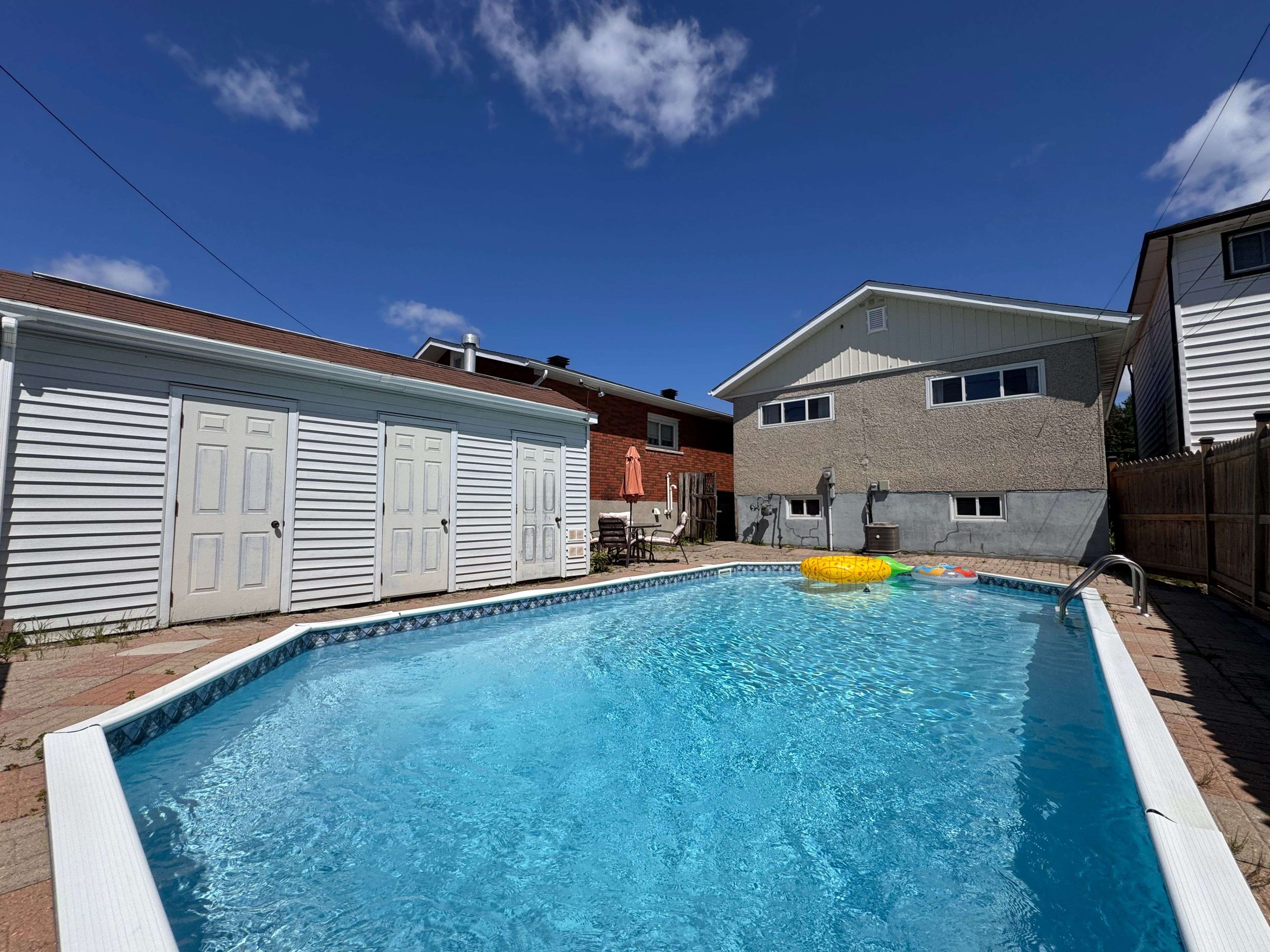 Timmins, ON P4N 6T4,417 Hemlock ST