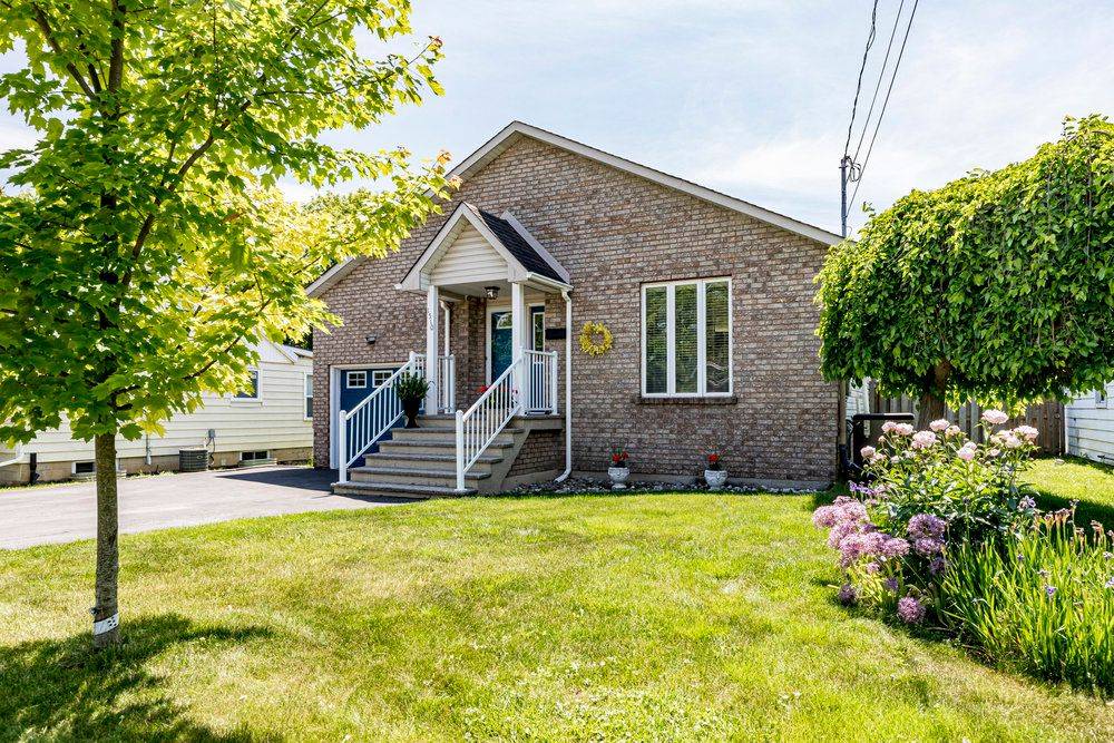Burlington, ON L7T 1V8,1510 Norwood AVE