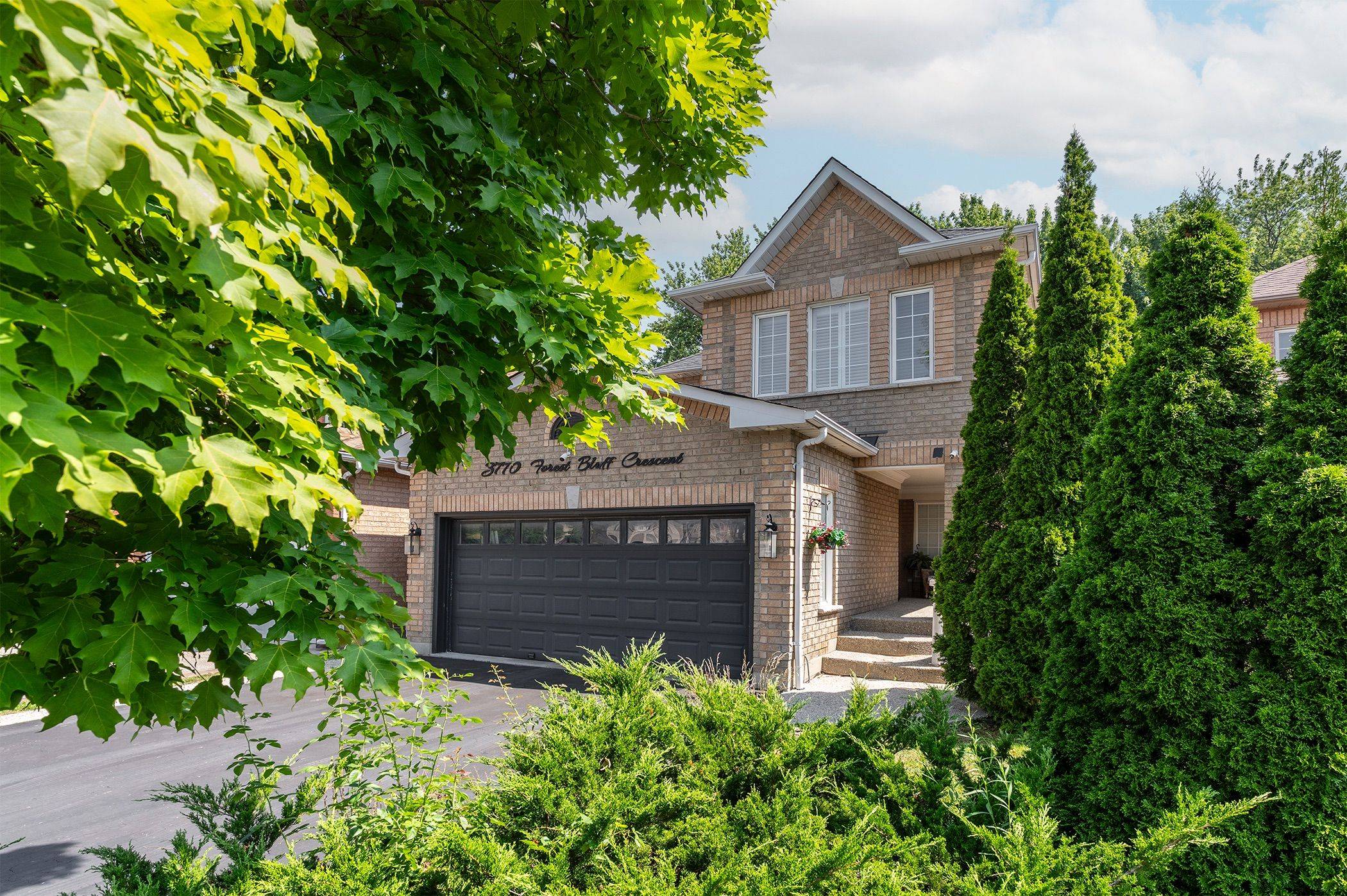 Mississauga, ON L5N 7T8,3770 Forest Bluff CRES