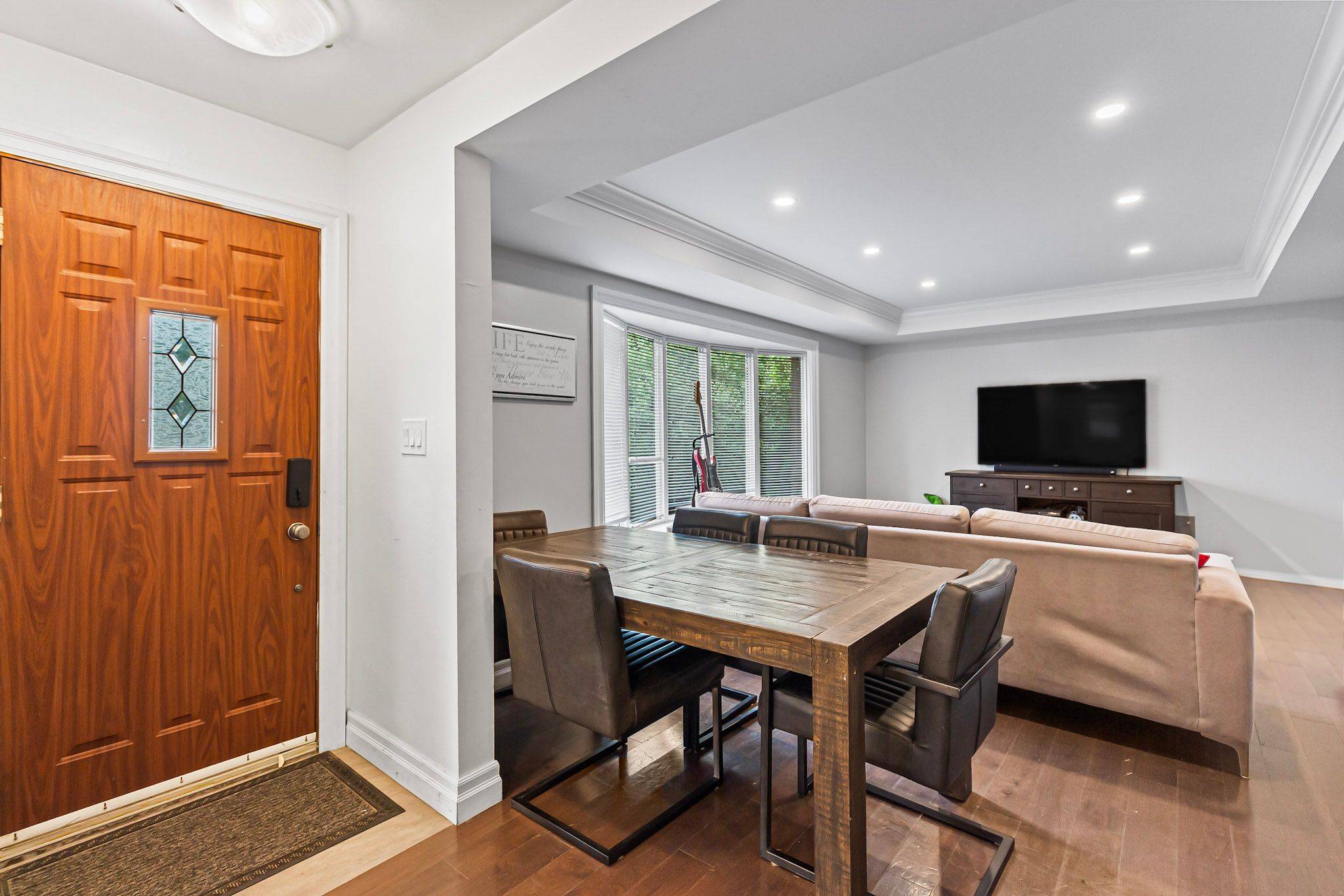 Burlington, ON L7P 2L6,1314 Fisher AVE E