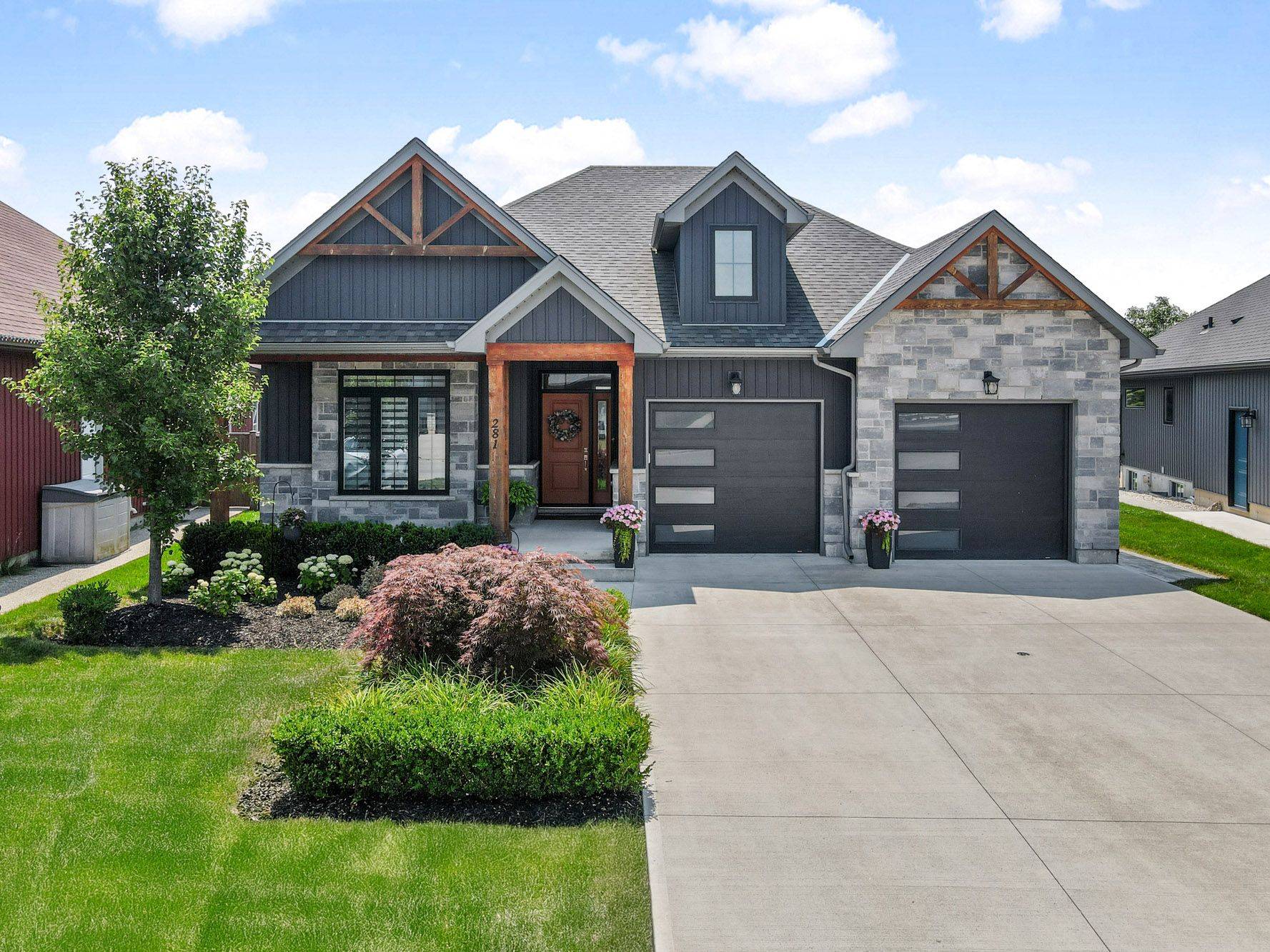 281 REGATTA DR, Welland, ON L3B 6E7