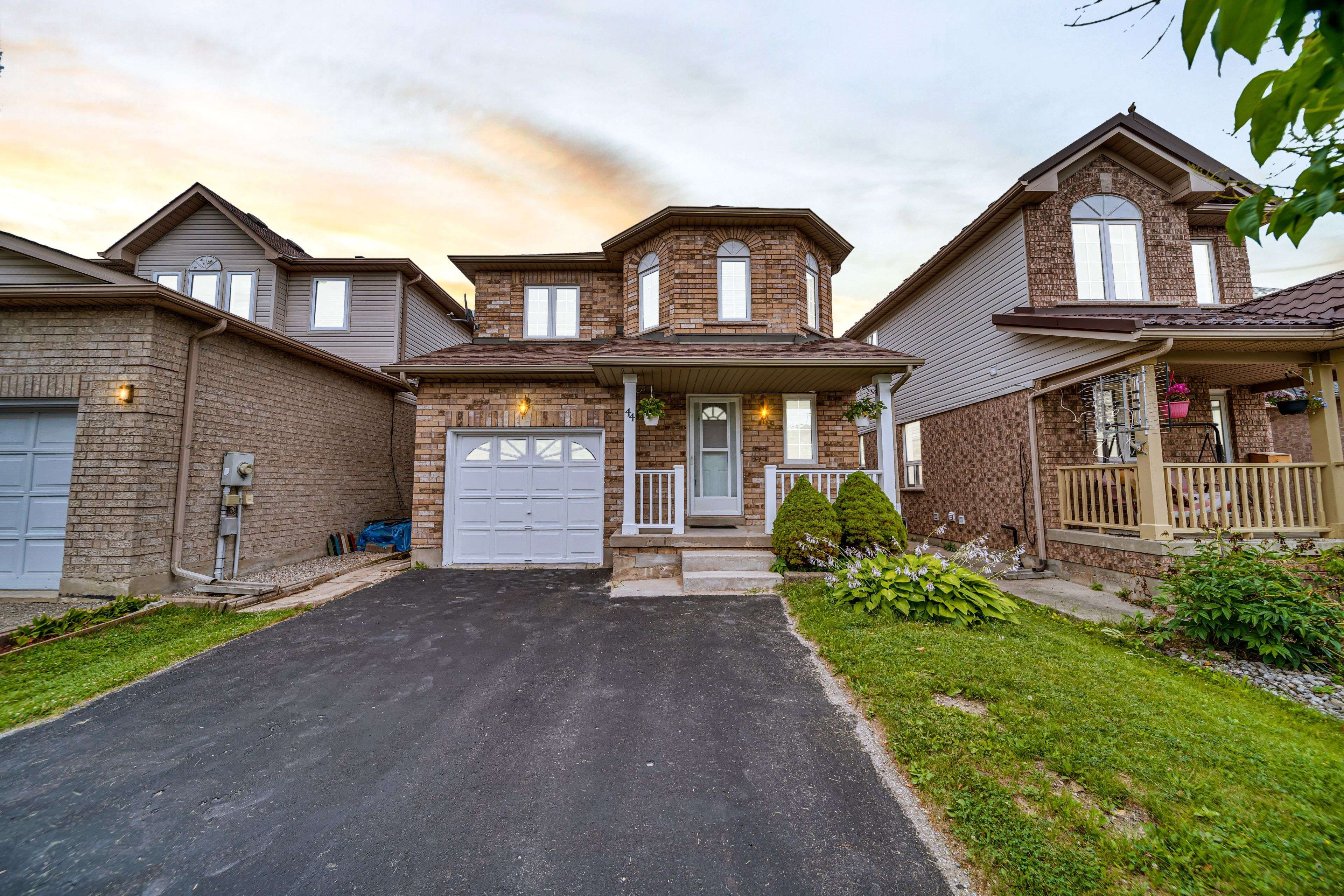 Cambridge, ON N1P 1G4,44 Wheeler DR