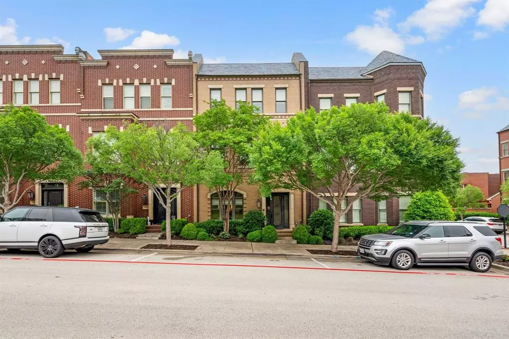 Southlake, TX 76092,1532 Main Street