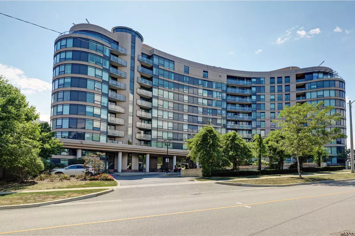 Toronto C13, ON M3A 0A1,18 Valley Woods RD #Ph211