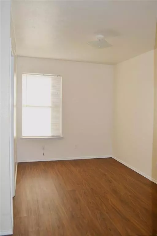 Denton, TX 76201,2526 W Prairie Street #205