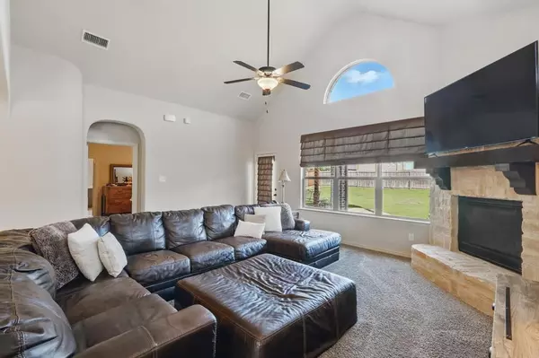 Denton, TX 76226,5720 Eagle Mountain Drive