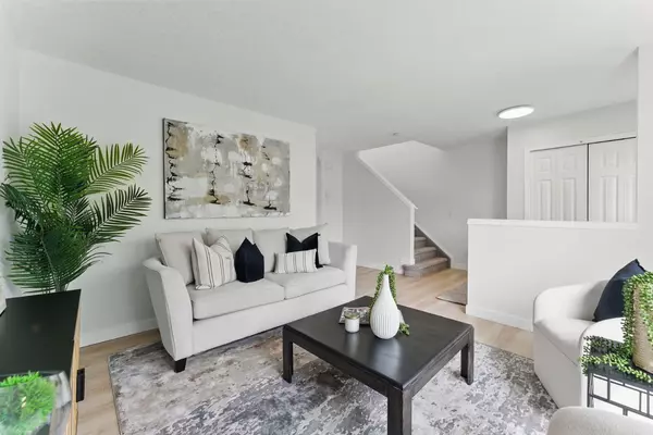 100 Saddlebrook Common Northeast, Calgary, AB T3J0J6