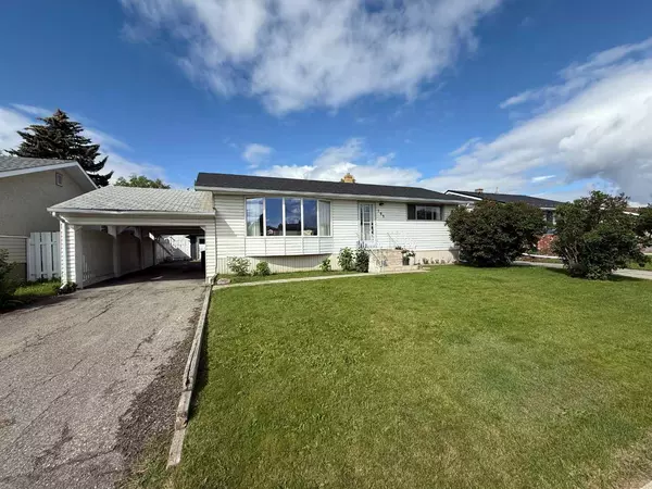 105 Lodgepole DR, Hinton, AB T7V1E4