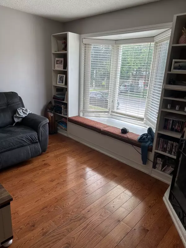 Clarington, ON L1E 1S7,39 Varcoe RD