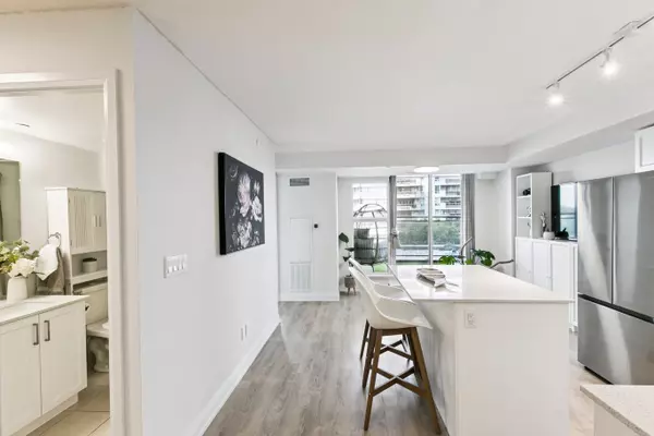 Toronto E09, ON M1G 0A9,20 Meadowglen PL #232