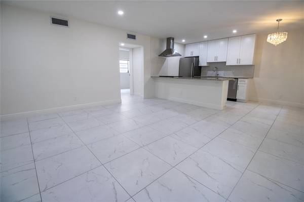 1423 SW 2nd Street #3, Fort Lauderdale, FL 33312