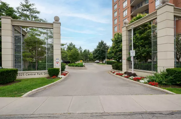 Oakville, ON L6H 0E2,2325 Central Park DR #1112
