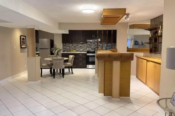 Mississauga, ON L5B 2Y1,487 Cullen AVE #Basement