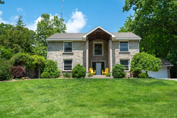 Niagara-on-the-lake, ON L0S 1P0,6147 STAMFORD TOWNLINE RD