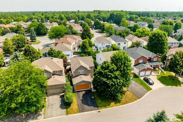 Kanata, ON K2M 2W7,4 Gros Morne CT