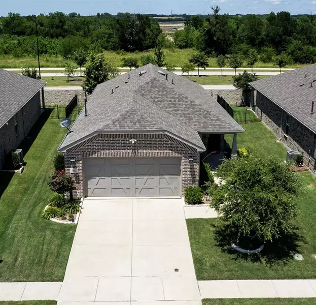 921 Hidden Eddy Drive, Mckinney, TX 75071