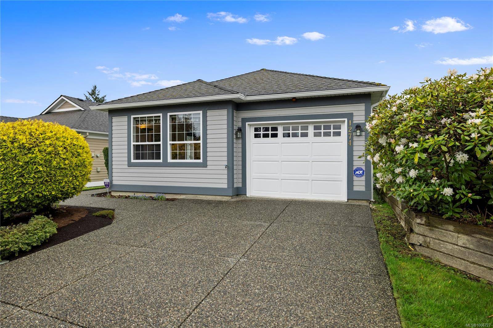 1274 Oceanside Dr, Qualicum Beach, BC V9K 1T8