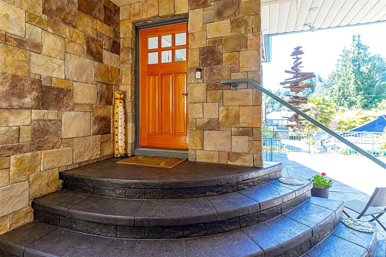 Ladysmith, BC V9G 1X9,297 Gill Rd