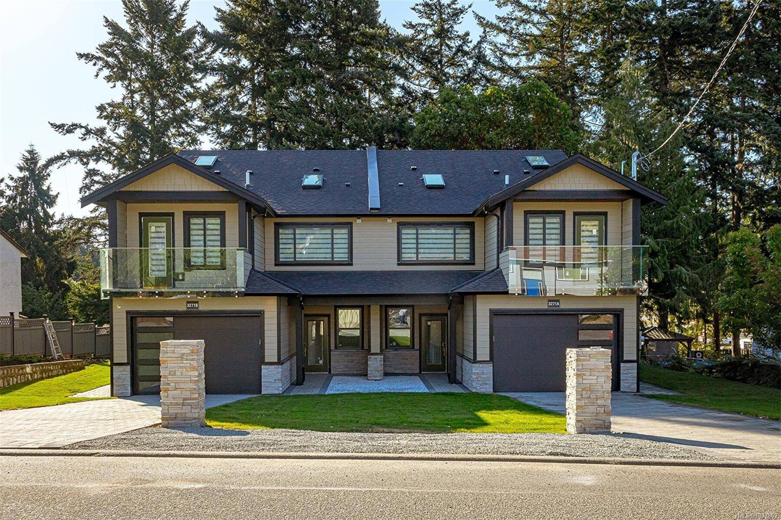 Colwood, BC V9C 2S8,3271A Galloway Rd