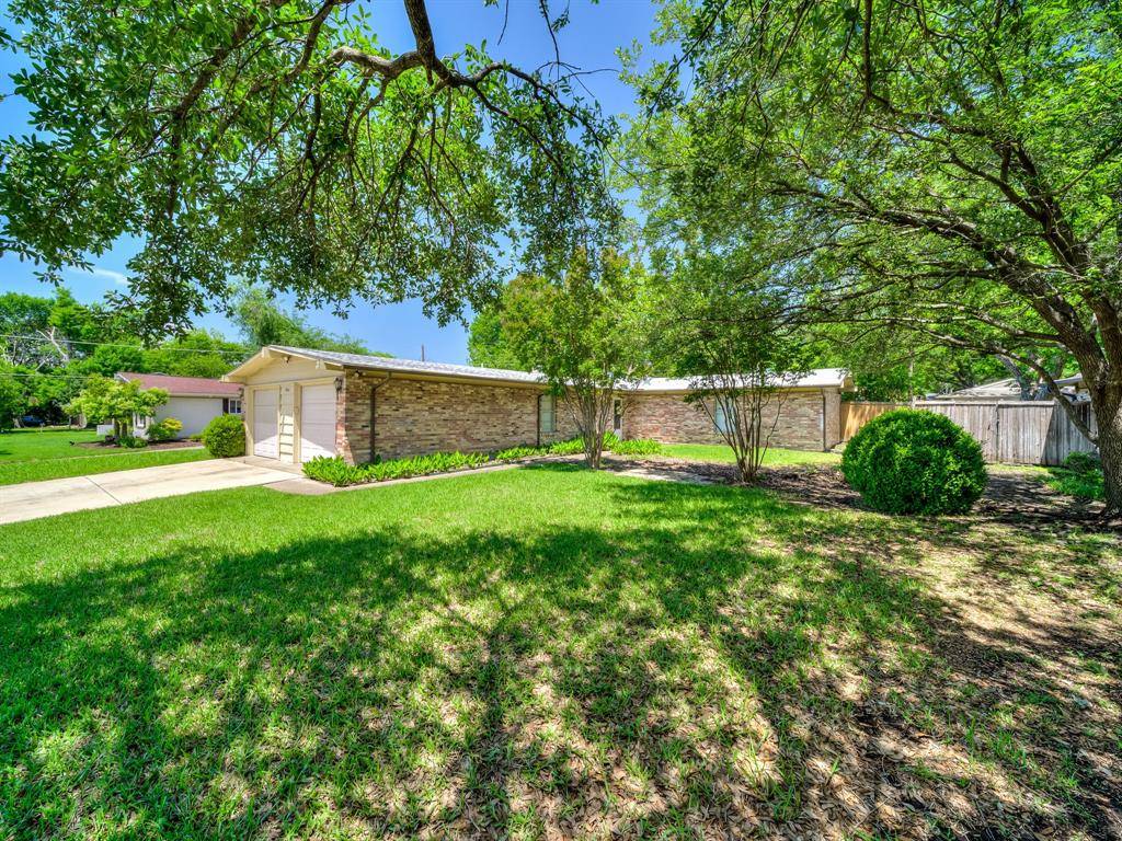 744 Greenhaven Drive, Richardson, TX 75080
