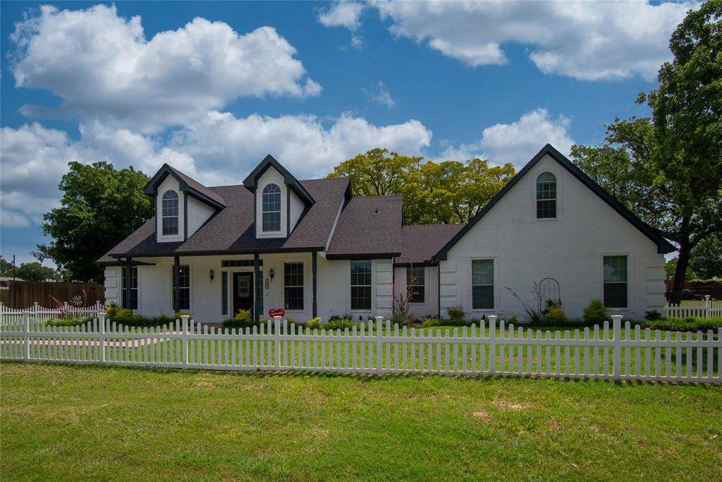 Weatherford, TX 76088,103 Saddle Club Road