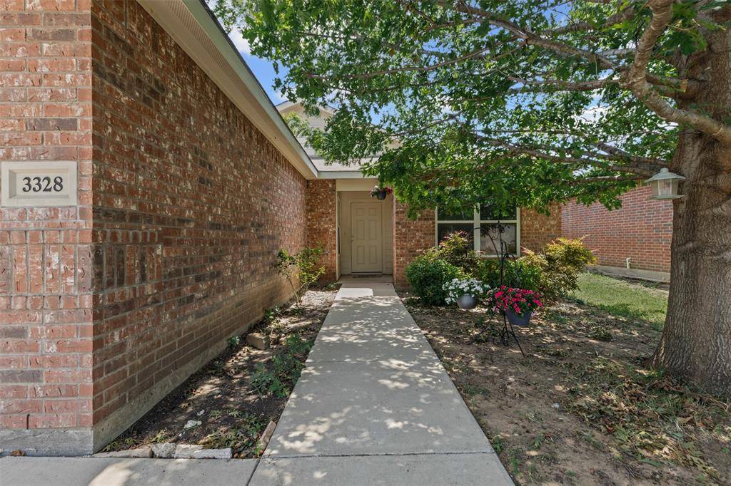 Fort Worth, TX 76140,3328 Royal Crest Drive