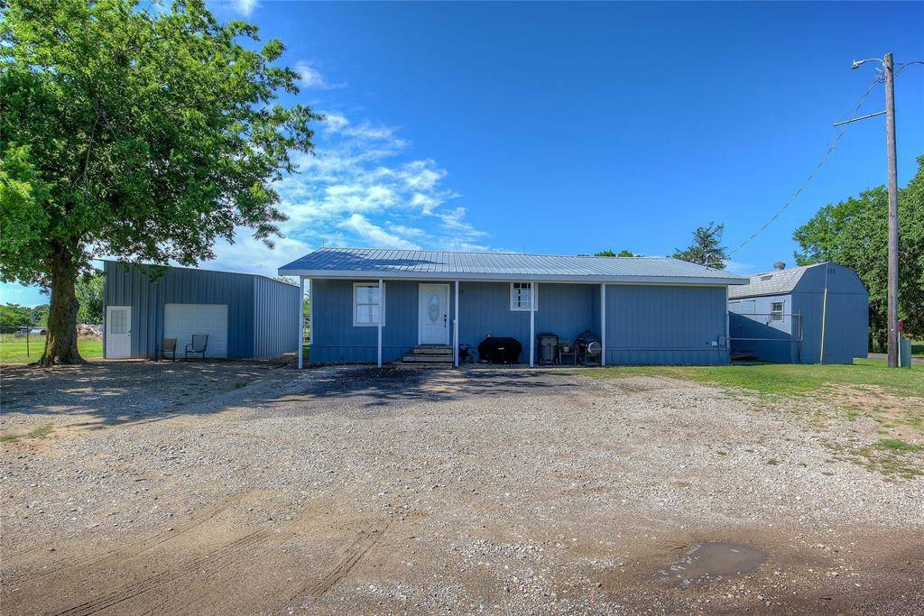 1867 County Road 4131, Cumby, TX 75433