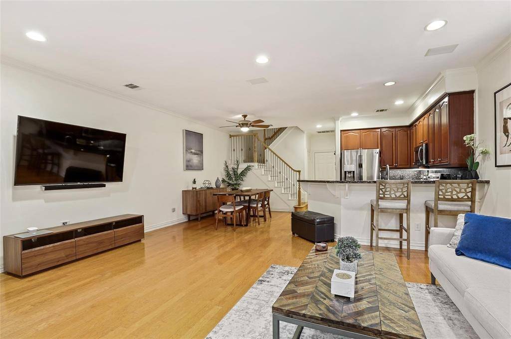 Dallas, TX 75204,3811 Travis Street