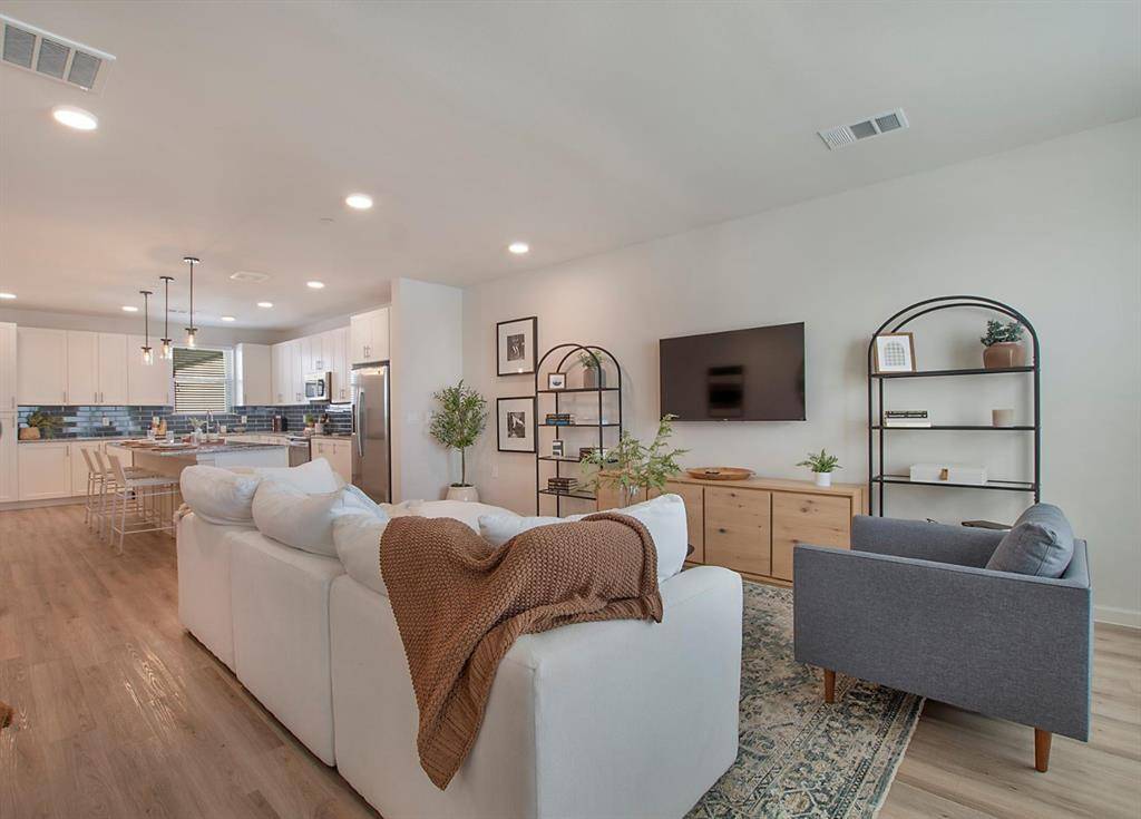 2100 Legacy Drive #706, Plano, TX 75023