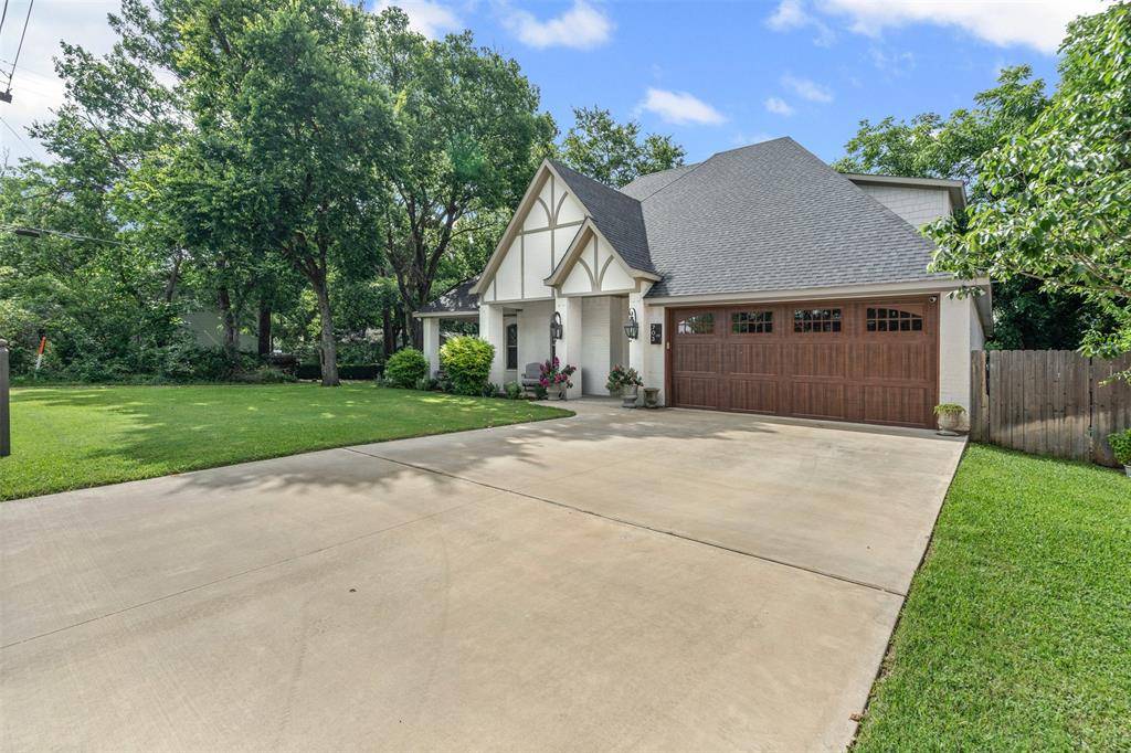 Cleburne, TX 76033,703 W 2nd Street