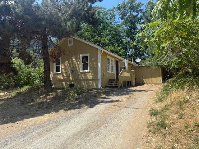Myrtle Creek, OR 97457,420 SW 4TH AVE