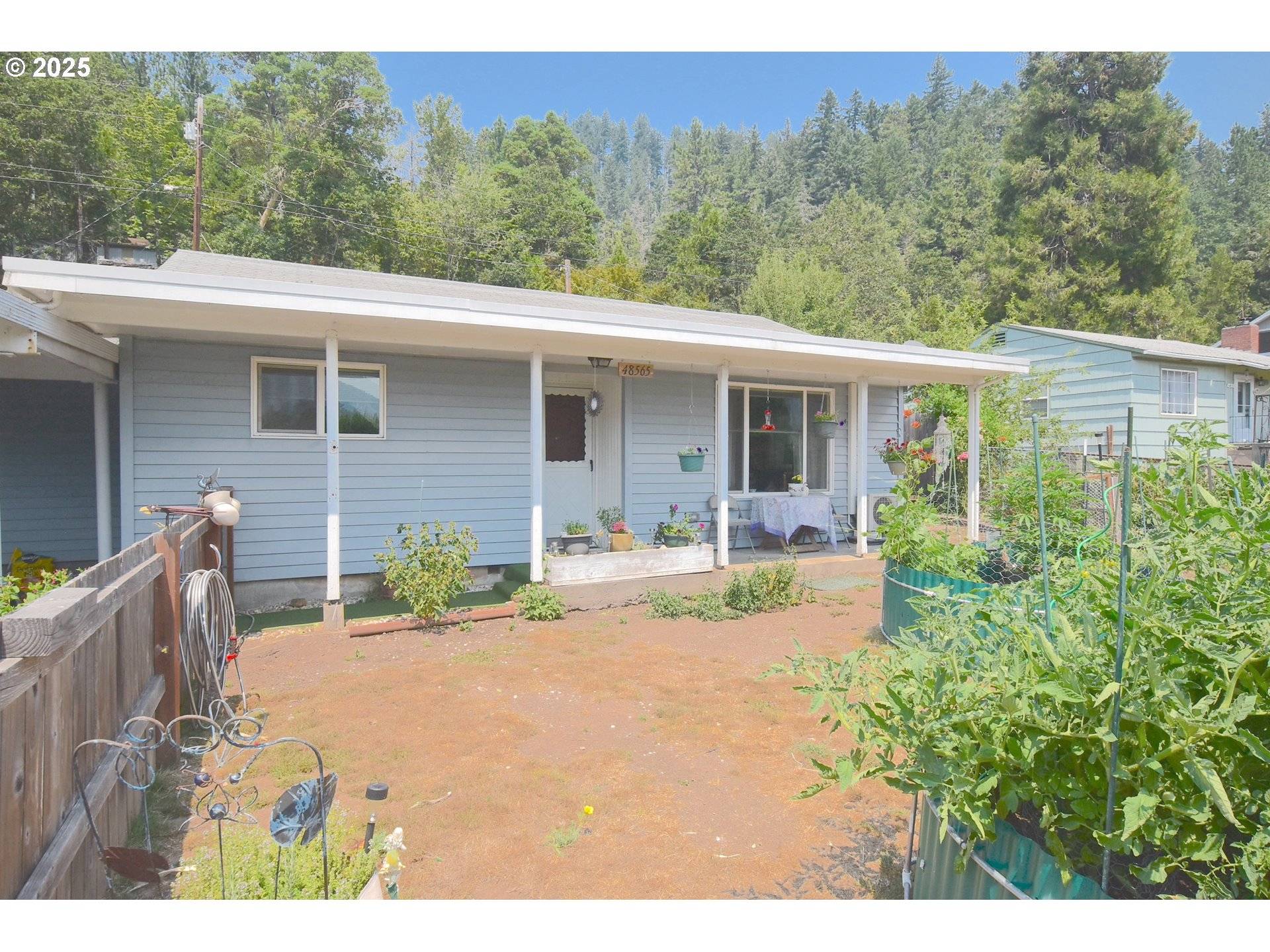 Oakridge, OR 97463,48565 E 1ST ST